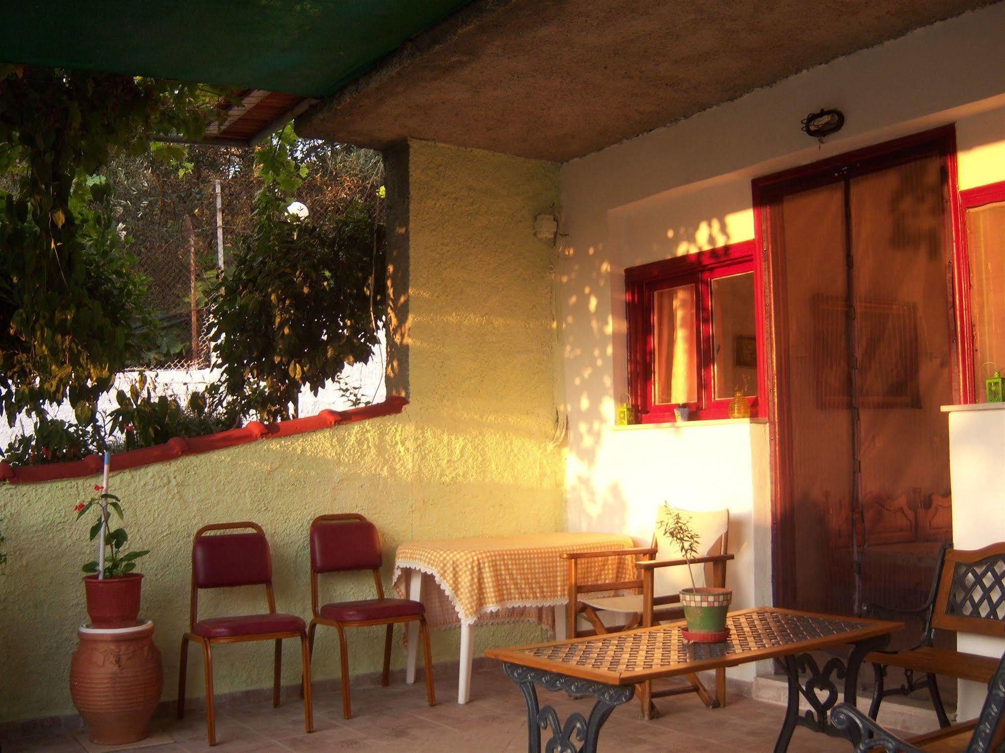 Anessis Cosmos Aparthotel Anaxos Exterior foto